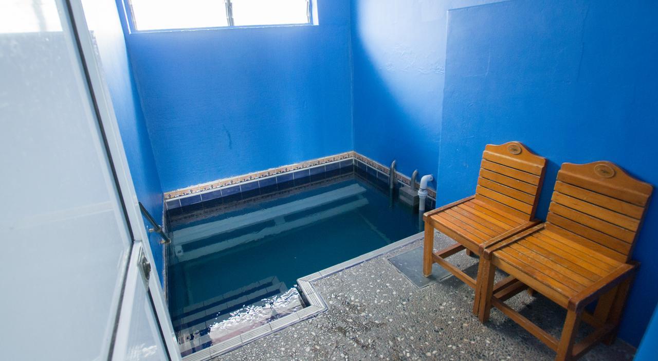 Absolute Lake View Motel Таупо Экстерьер фото